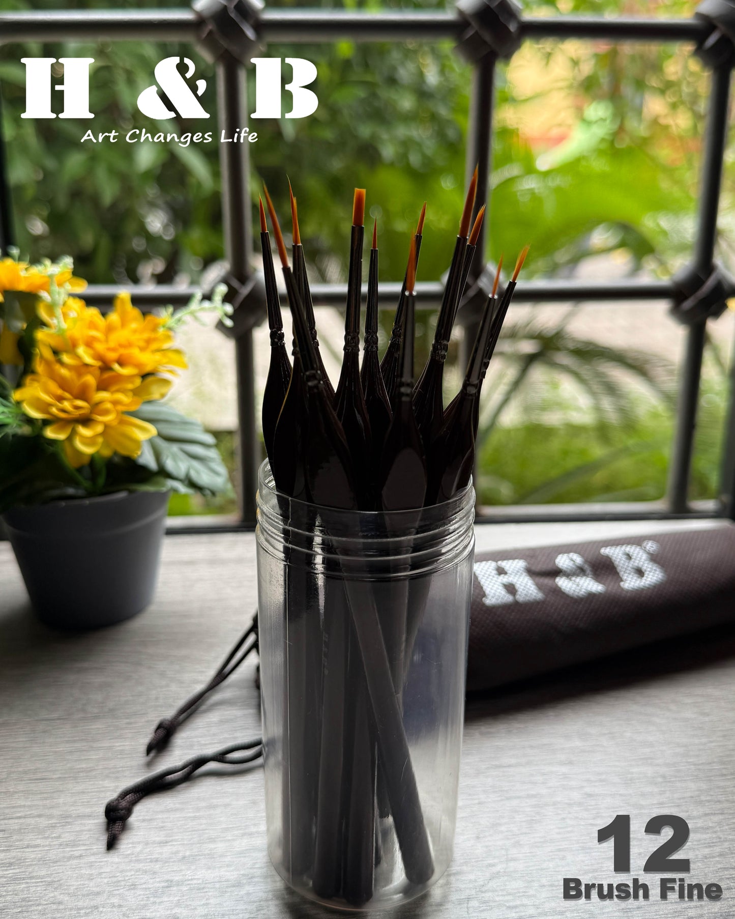 H&B 12 Pinceles para detalles