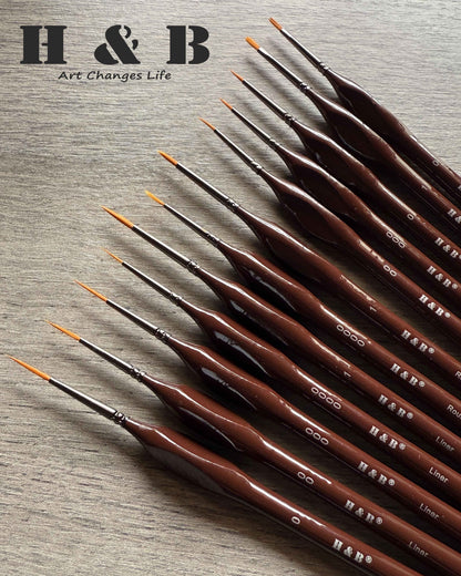 H&B 12 Pinceles para detalles